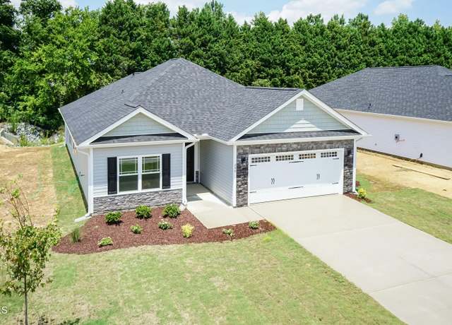 Property at 202 Drayton Hall Ln, Sanford, NC 27330, 3 beds, 2.5 baths