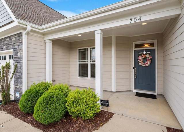 Property at 704 Long Lake Dr, Fuquay Varina, NC 27526, 3 beds, 2 baths