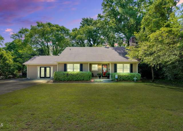 Property at 704 N Orange Ave, Dunn, NC 28334, 3 beds, 2 baths