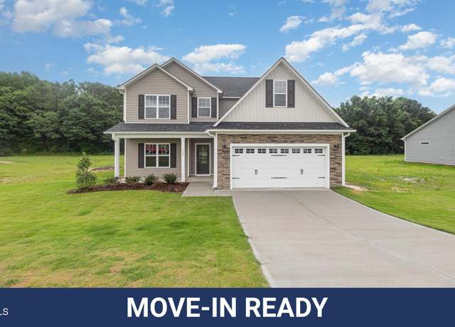 Property at 125 Tuskeegee Dr, Smithfield, NC 27577, 3 beds, 2.5 baths