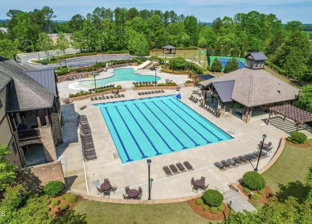 Property at 8602 Holdenby Trl, Raleigh, NC 27616, 5 beds, 4 baths