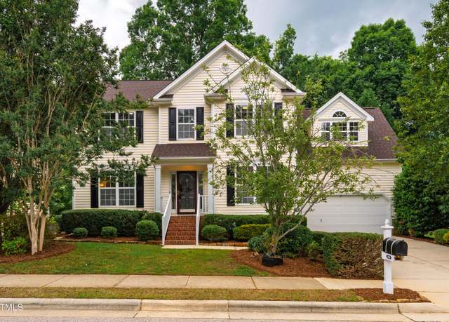 Property at 303 Laurens Way, Chapel Hill, NC 27516, 4 beds, 2.5 baths