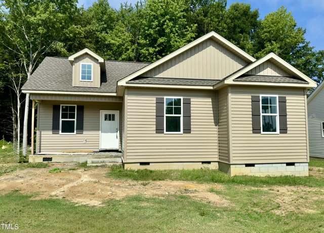 Property at 127 Daniel St, Oxford, NC 27565, 3 beds, 2 baths