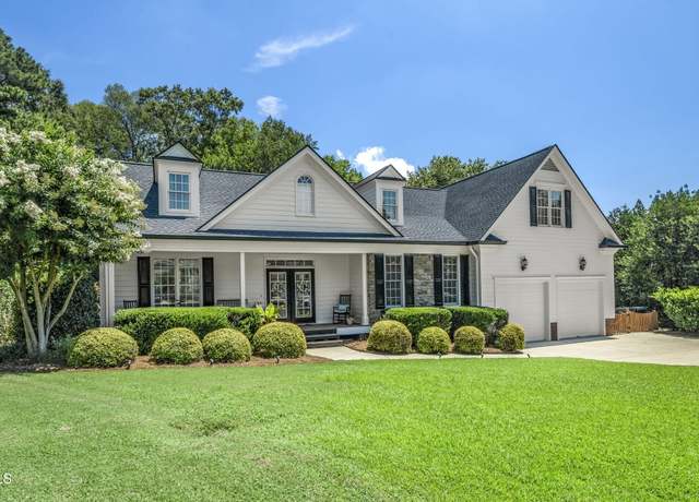 Property at 1106 Green Knob Ct, Fuquay Varina, NC 27526, 5 beds, 3 baths