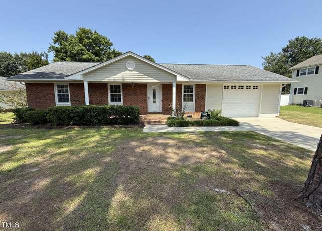 Property at 307 Westfield Dr, Dunn, NC 28334, 3 beds, 2.5 baths