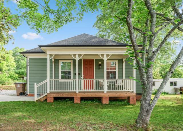 Property at 129 E Chestnut Ave, Wake Forest, NC 27587, 3 beds, 2 baths