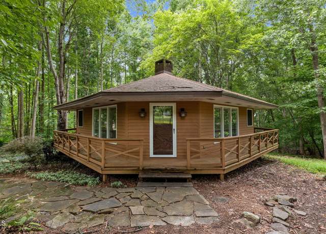 Property at 970 Stonecrest Ct, Asheboro, NC 27205, 2 beds, 2 baths