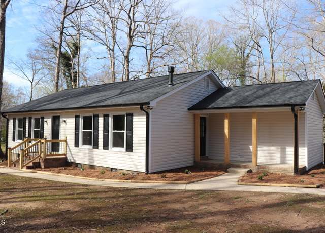 Property at 5635 Paragon Cir, Durham, NC 27712, 3 beds, 2 baths