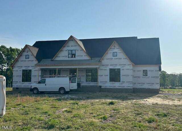 Property at 11226 Old Beulah Rd, Kenly, NC 27542, 4 beds, 3.5 baths
