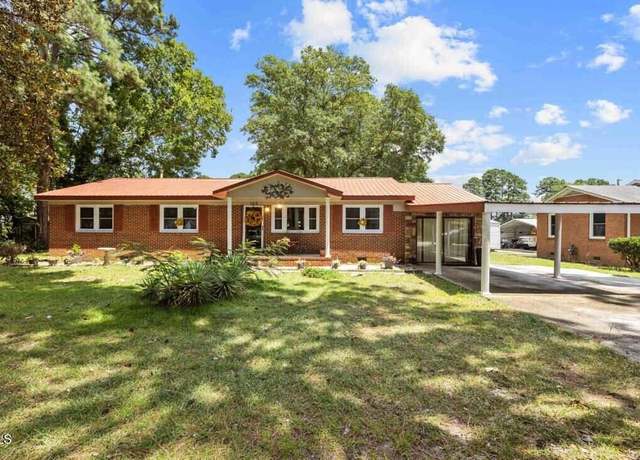 Property at 103 W Sunset Dr, Red Springs, NC 28377, 3 beds, 1.5 baths