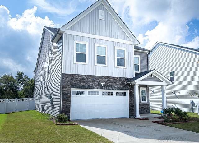Property at 1016 Matterhorn Dr, Fuquay Varina, NC 27526, 5 beds, 3 baths