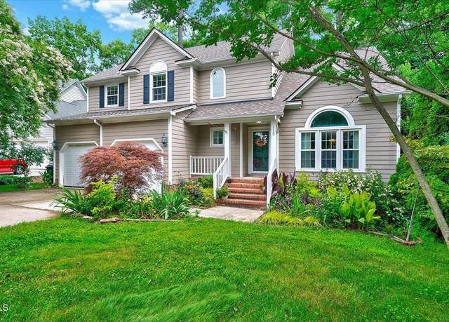 Property at 113 Fetzer Ct, Cary, NC 27513, 4 beds, 2.5 baths