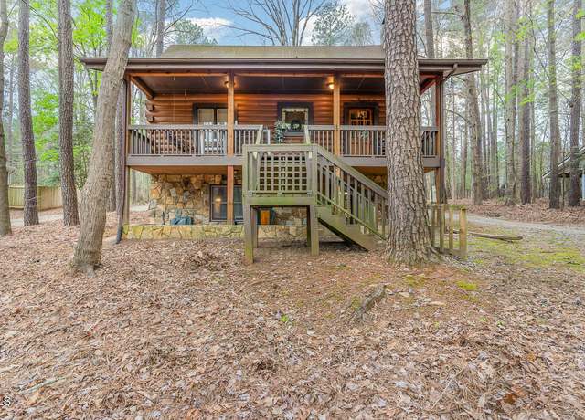 Property at 422 Shawnee Dr, Louisburg, NC 27549, 2 beds, 3 baths