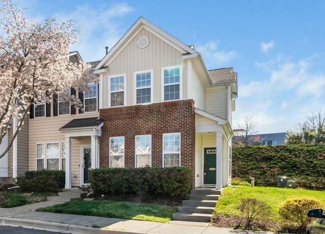 Property at 3615 Ramblewood Ave, Durham, NC 27713, 2 beds, 2.5 baths
