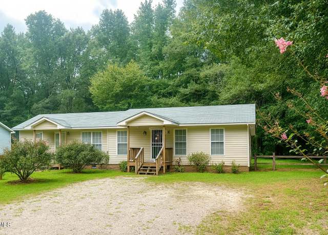 Property at 228 Crozier St, Henderson, NC 27536, 4 beds, 2 baths
