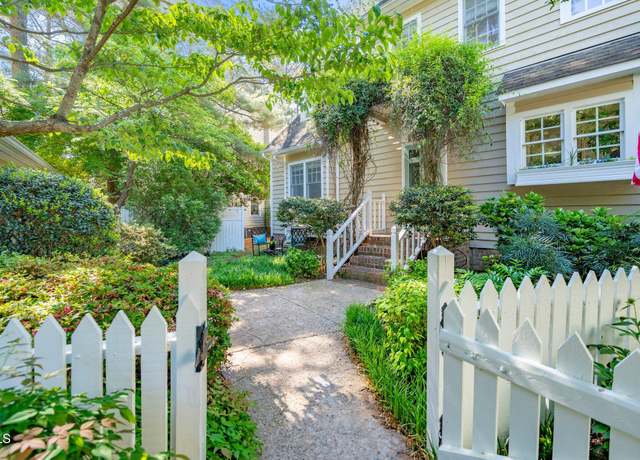 Property at 1712 Briarforest Pl, Raleigh, NC 27615, 4 beds, 2.5 baths