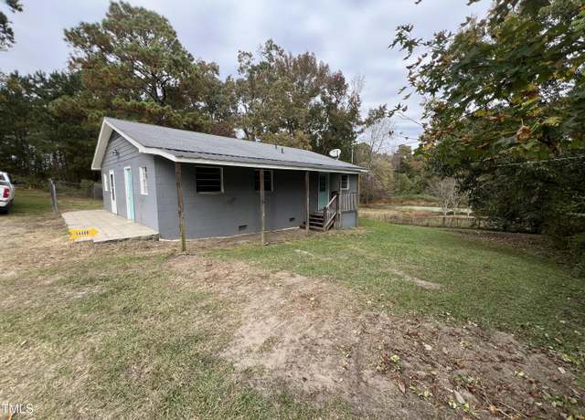 Property at 5486 B Us Hwy 301, Four Oaks, NC 27524, 2 beds, 1.5 baths