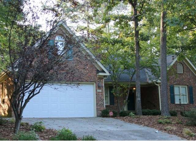 Property at 6623 Glen Forrest Dr, Chapel Hill, NC 27517, 3 beds, 2.5 baths