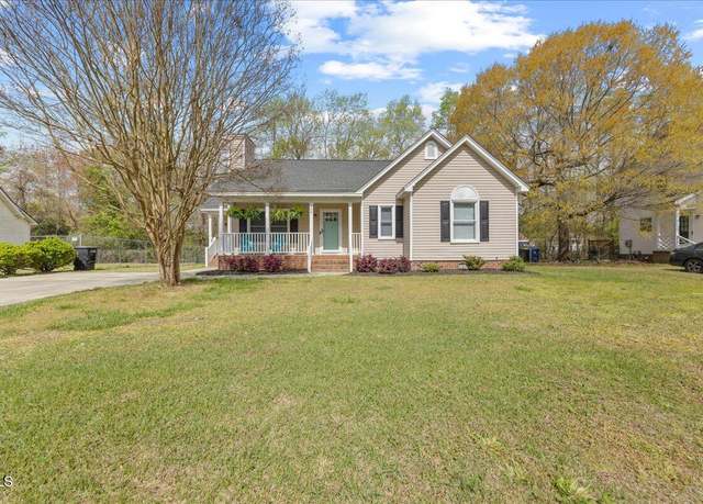 Property at 208 Kentucky Ct, Rocky Mount, NC 27803, 3 beds, 2 baths