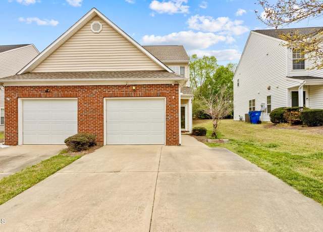 Property at 2100 Thornblade Dr, Raleigh, NC 27604, 2 beds, 2.5 baths
