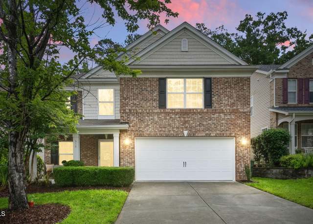 Property at 518 Emerald Downs Rd, Cary, NC 27519, 3 beds, 2.5 baths