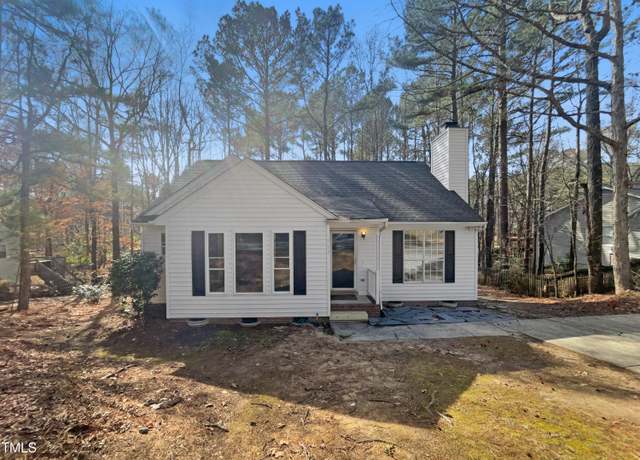 Property at 712 Grandview Dr, Durham, NC 27703, 3 beds, 2 baths