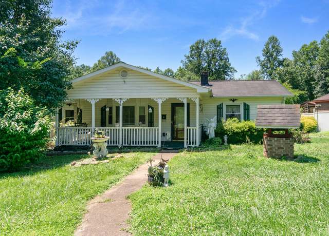 Property at 811 Queens St NW, Lenoir, NC 28645, 2 beds, 1 bath