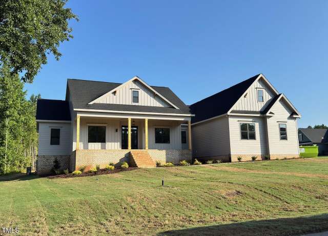 Property at 27 Batten Hill Ln, Selma, NC 27576, 3 beds, 4 baths