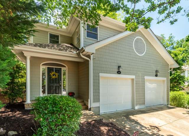Property at 219 W Columbia Pl, Chapel Hill, NC 27516, 2 beds, 2.5 baths