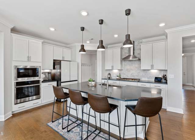 Property at 199 High Woods Rdg, Chapel Hill, NC 27517, 6 beds, 5 baths