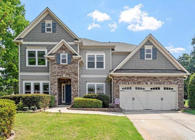 Property at 108 Holly Glen Ct, Holly Springs, NC 27540, 4 beds, 2.5 baths