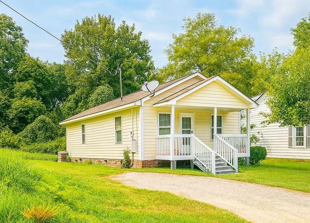 Property at 533 E Winder St, Henderson, NC 27536, 3 beds, 1 bath