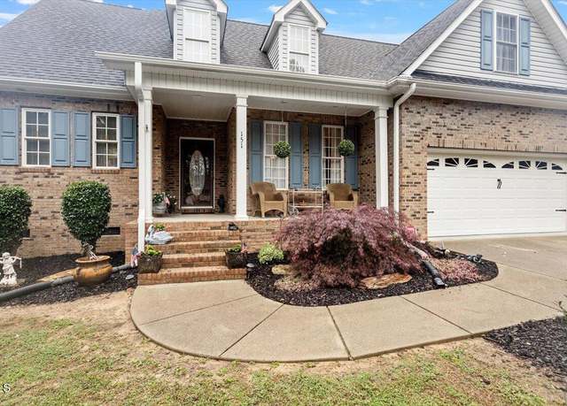 Property at 151 Donnibrook Run, Fuquay Varina, NC 27526, 3 beds, 2.5 baths