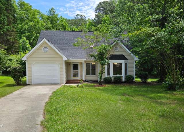 Property at 5401 Lower Creek Ct, Apex, NC 27539, 4 beds, 2.5 baths