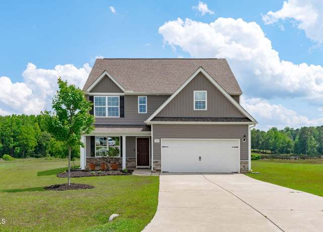 Property at 124 Lahinch Dr, Fuquay Varina, NC 27526, 4 beds, 2.5 baths