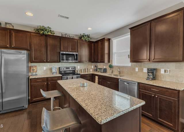 Property at 3925 Massey Pointe Ct, Raleigh, NC 27616, 3 beds, 2.5 baths