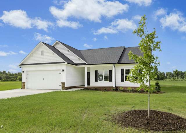 Property at 614 Tart Town Rd, Dunn, NC 28334, 3 beds, 2 baths