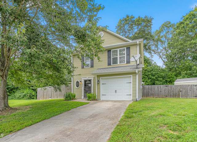 Property at 1535 Farningham Ln, Burlington, NC 27215, 3 beds, 2.5 baths