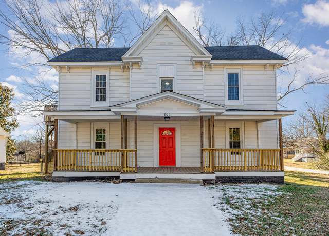 Property at 801 N Mebane St, Burlington, NC 27217, 5 beds, 2 baths
