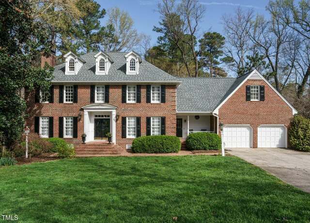 Property at 3321 Marblehead Ln, Raleigh, NC 27612, 5 beds, 3.5 baths