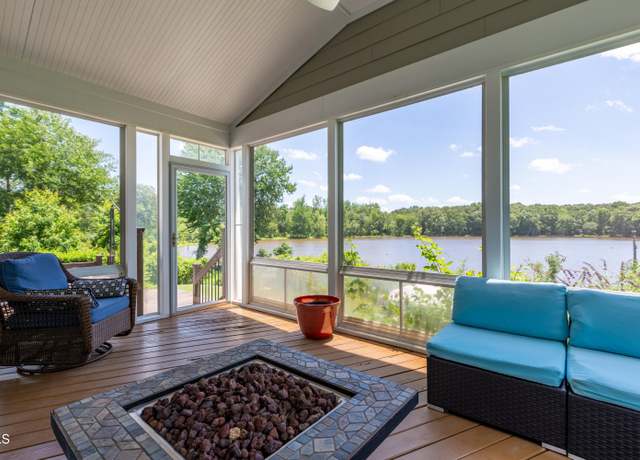 Property at 9701 Corktree Ct, Wake Forest, NC 27587, 5 beds, 3.5 baths