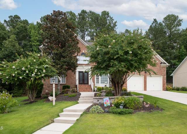 Property at 3105 Falconhurst Dr, Wake Forest, NC 27587, 4 beds, 2.5 baths