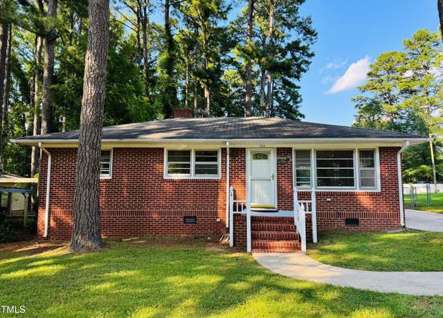 Property at 924 Buckhorn St, Henderson, NC 27536, 3 beds, 1 bath