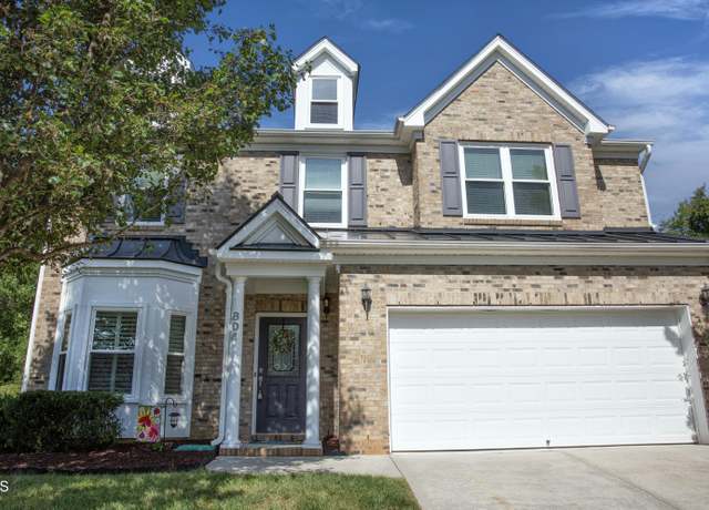 Property at 804 Blue Thorn Dr, Apex, NC 27539, 5 beds, 3.5 baths
