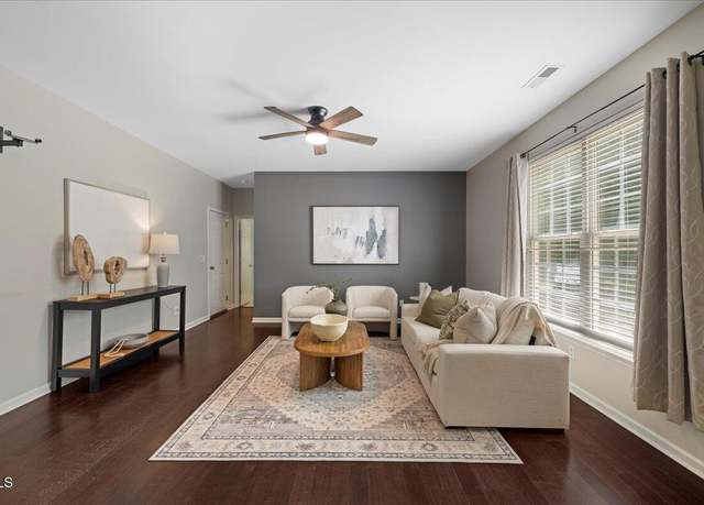 Property at 333 Texanna Way, Holly Springs, NC 27540, 4 beds, 2.5 baths