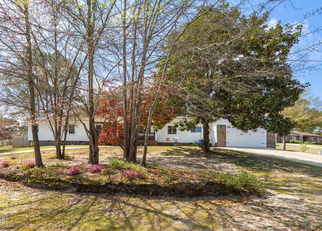 Property at 5701 Ederton Ct, Fayetteville, NC 28304, 3 beds, 3.5 baths
