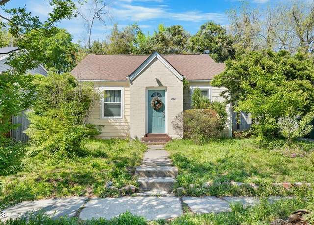 Property at 214 Northwood Cir, Durham, NC 27701, 2 beds, 1 bath