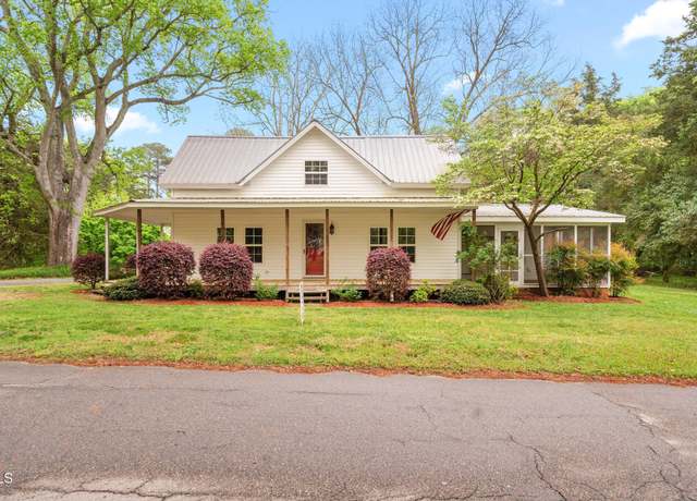 Property at 323 Coral Ave, Goldston, NC 27252, 4 beds, 2 baths