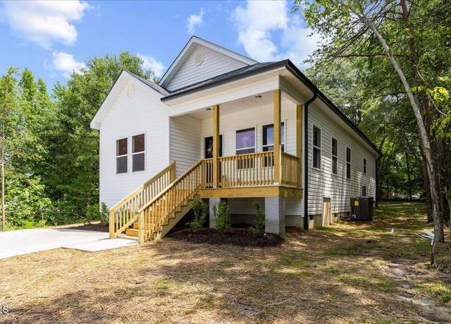 Property at 1707 Glenn St, Burlington, NC 27217, 3 beds, 2 baths