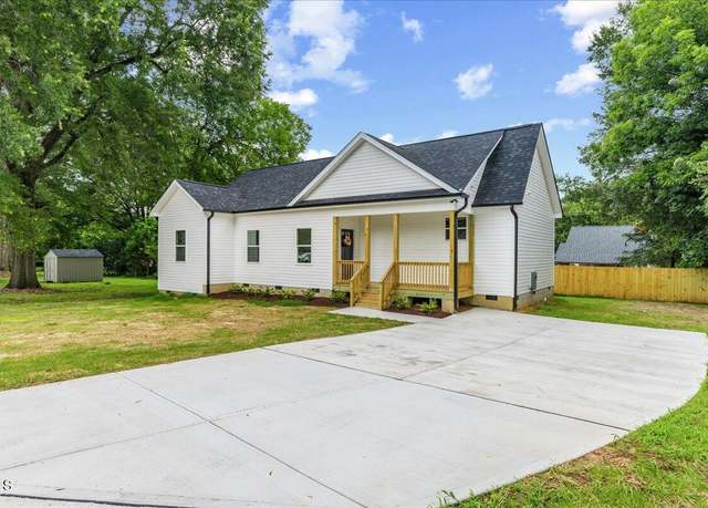 Property at 1034 Washington St, Burlington, NC 27217, 3 beds, 2 baths